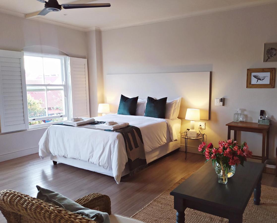 Apartment At Hermanus Waterfront Екстер'єр фото