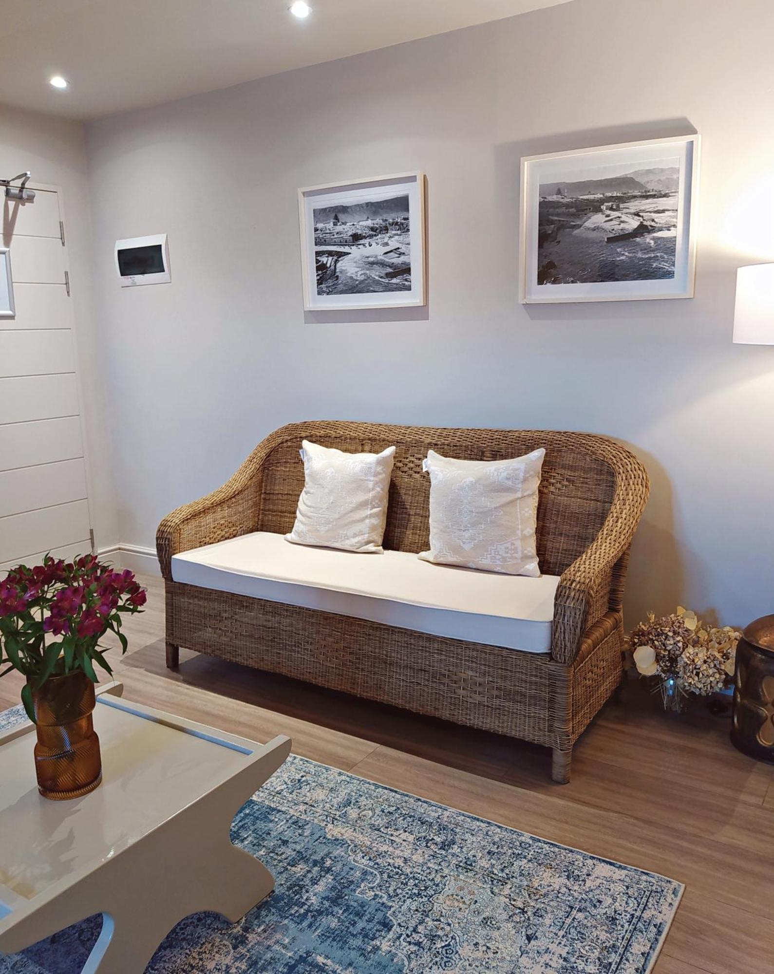 Apartment At Hermanus Waterfront Екстер'єр фото